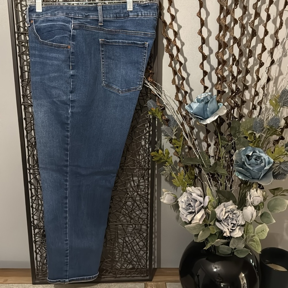 Time and Tru Straight Leg Jeans 20 Petite Women’s Plus Denim Cuffed Classic Fit - Picture 6 of 6